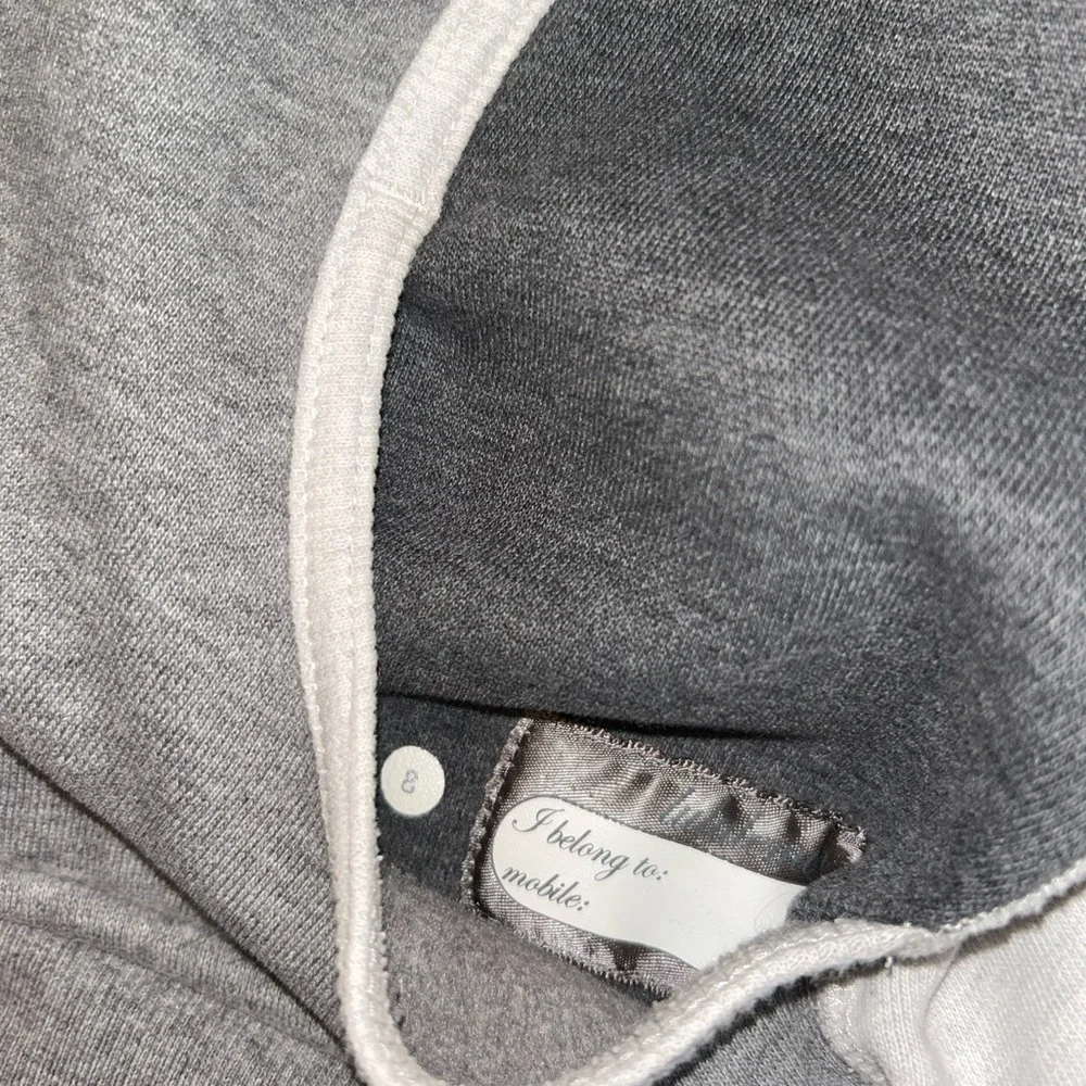 Lululemon Scuba Hoodie Sz 8 - Picture 3 of 3
